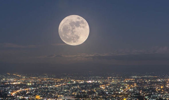 nhung dieu thu vi vi Mat Trang anh 6