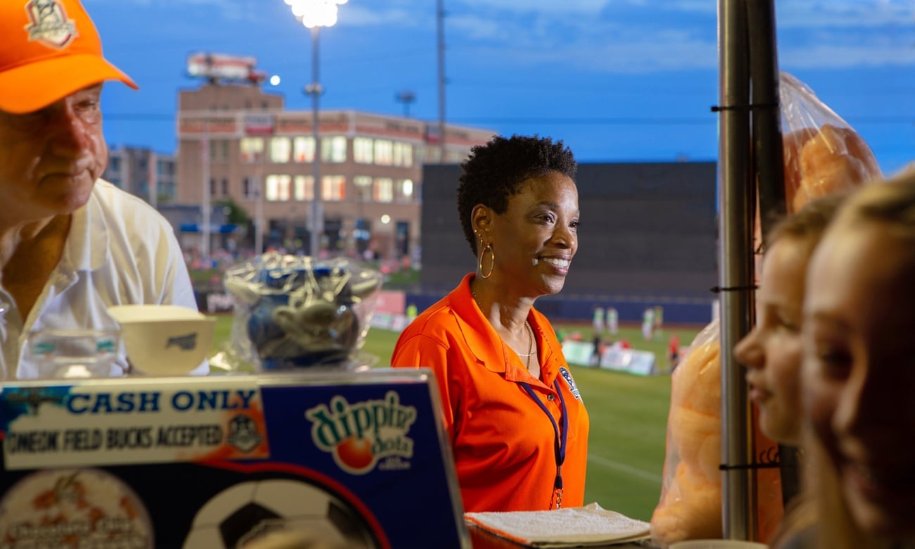 giao vien My luong thap anh 6