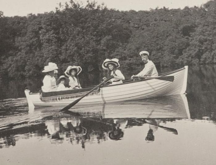 Bo anh hiem he lo cuoc song doi thuong cua gia toc Sa hoang Nga hinh anh