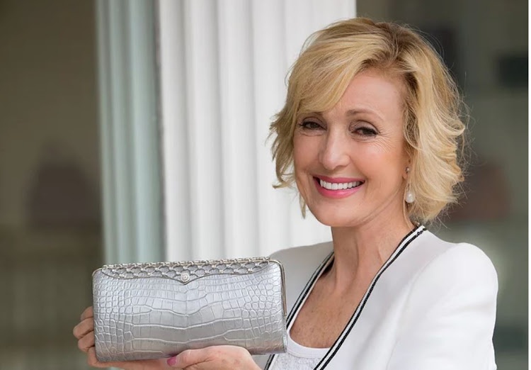 TT Trump de cu nha thiet ke tui xach la dai su My tai Nam Phi hinh anh