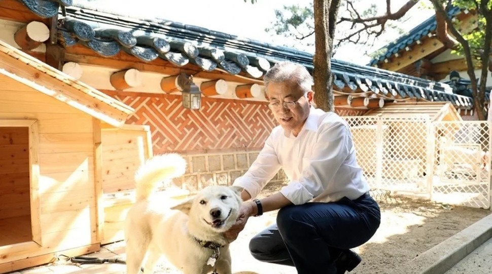 quoc khuyen cua Trieu Tien anh 1