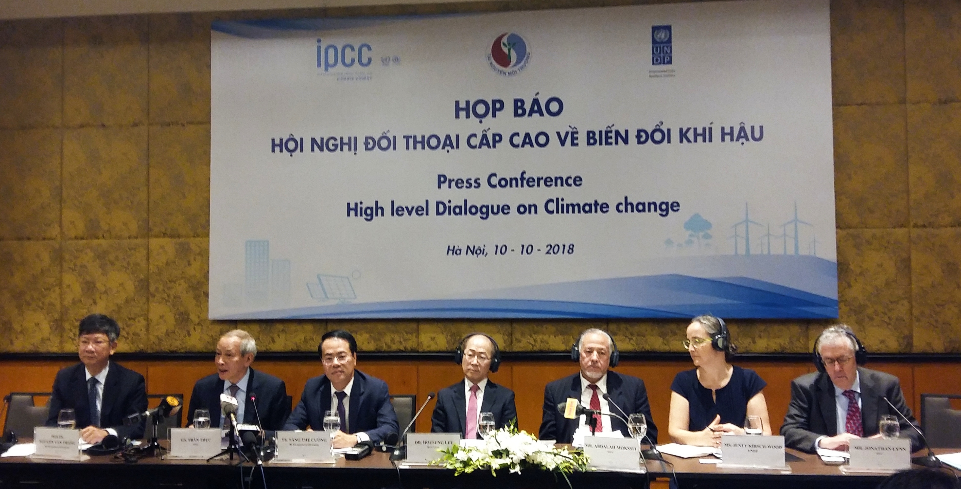 hoi nghi cap cao ve bien doi khi hau anh 3