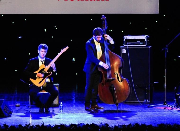 'Nhung chu ong' mang nhac jazz Canada toi Viet Nam hinh anh
