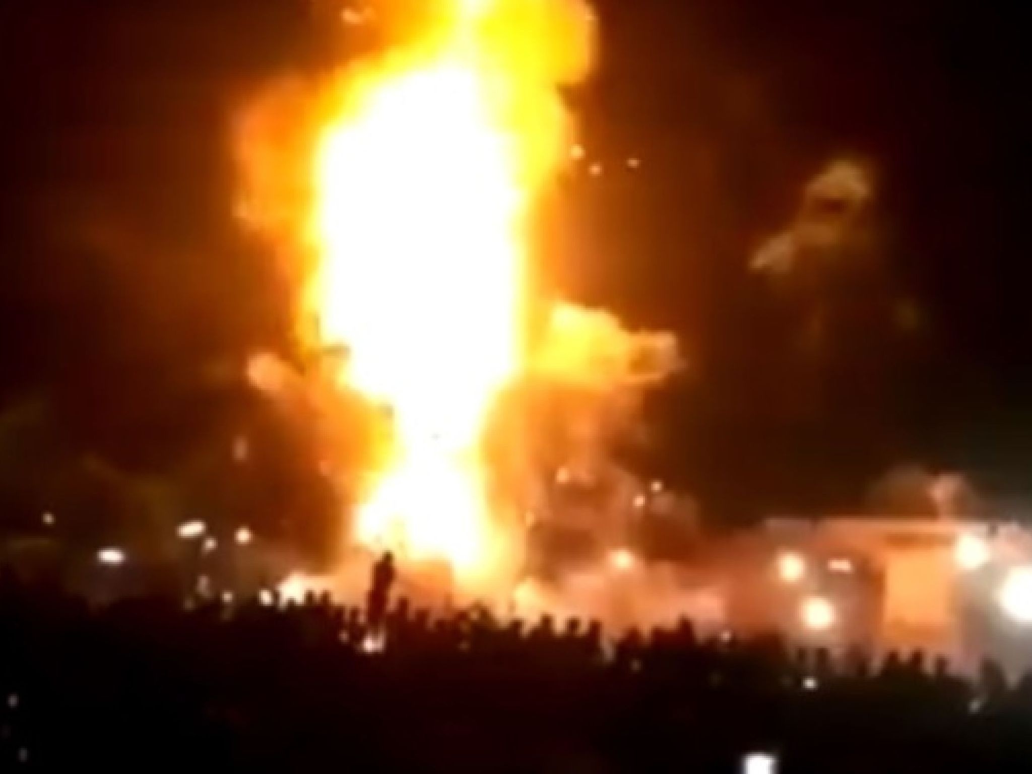 tau An Do can nguoi anh 2