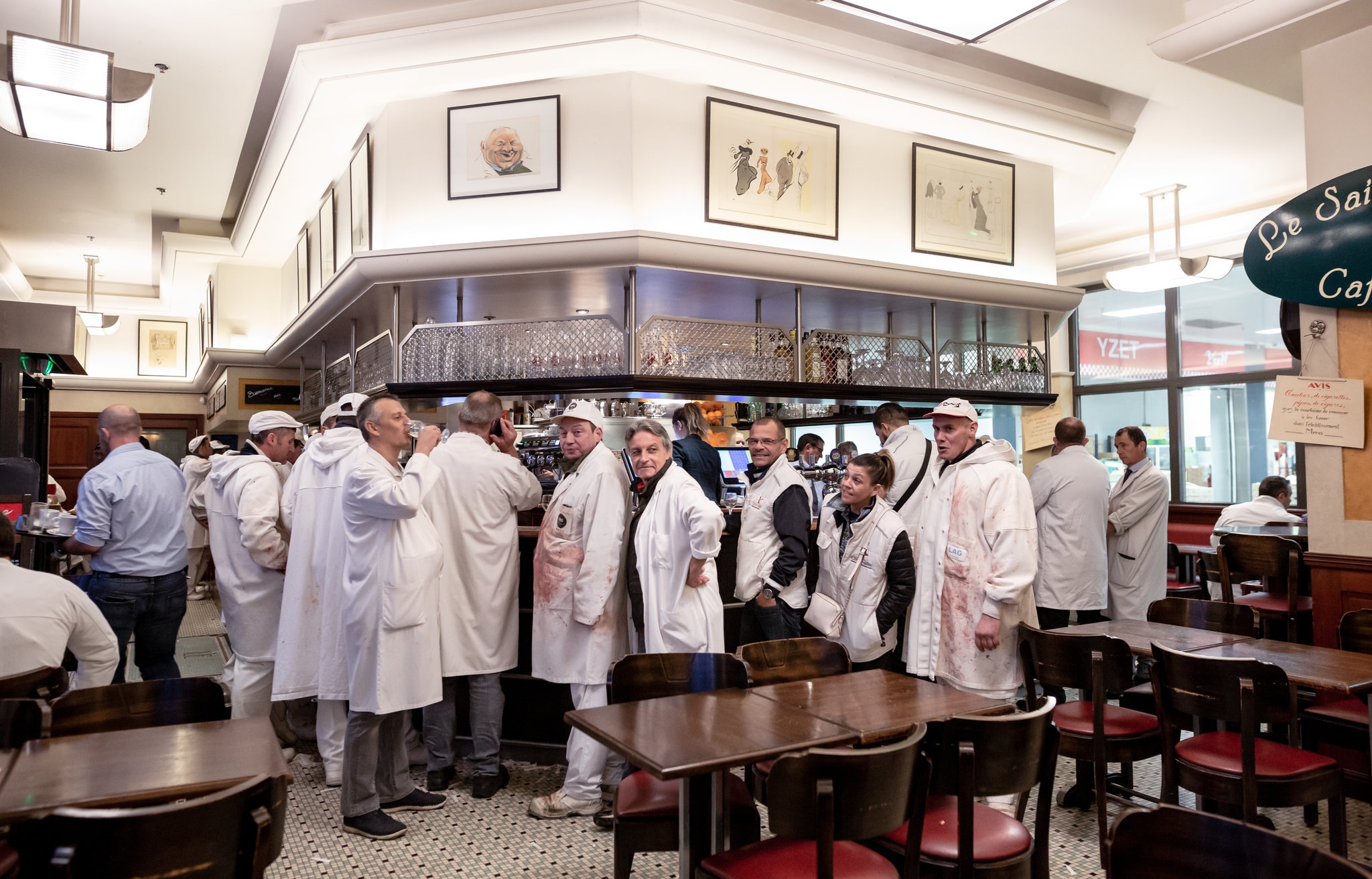 Cho dau moi lon nhat the gioi tru vung truoc thuong mai dien tu hinh anh