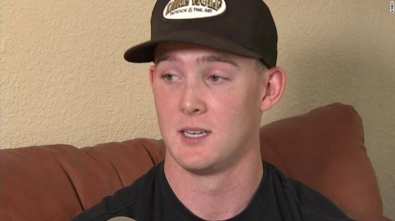 Nguoi dan ong song sot 2 vu xa sung tham khoc tai My hinh anh