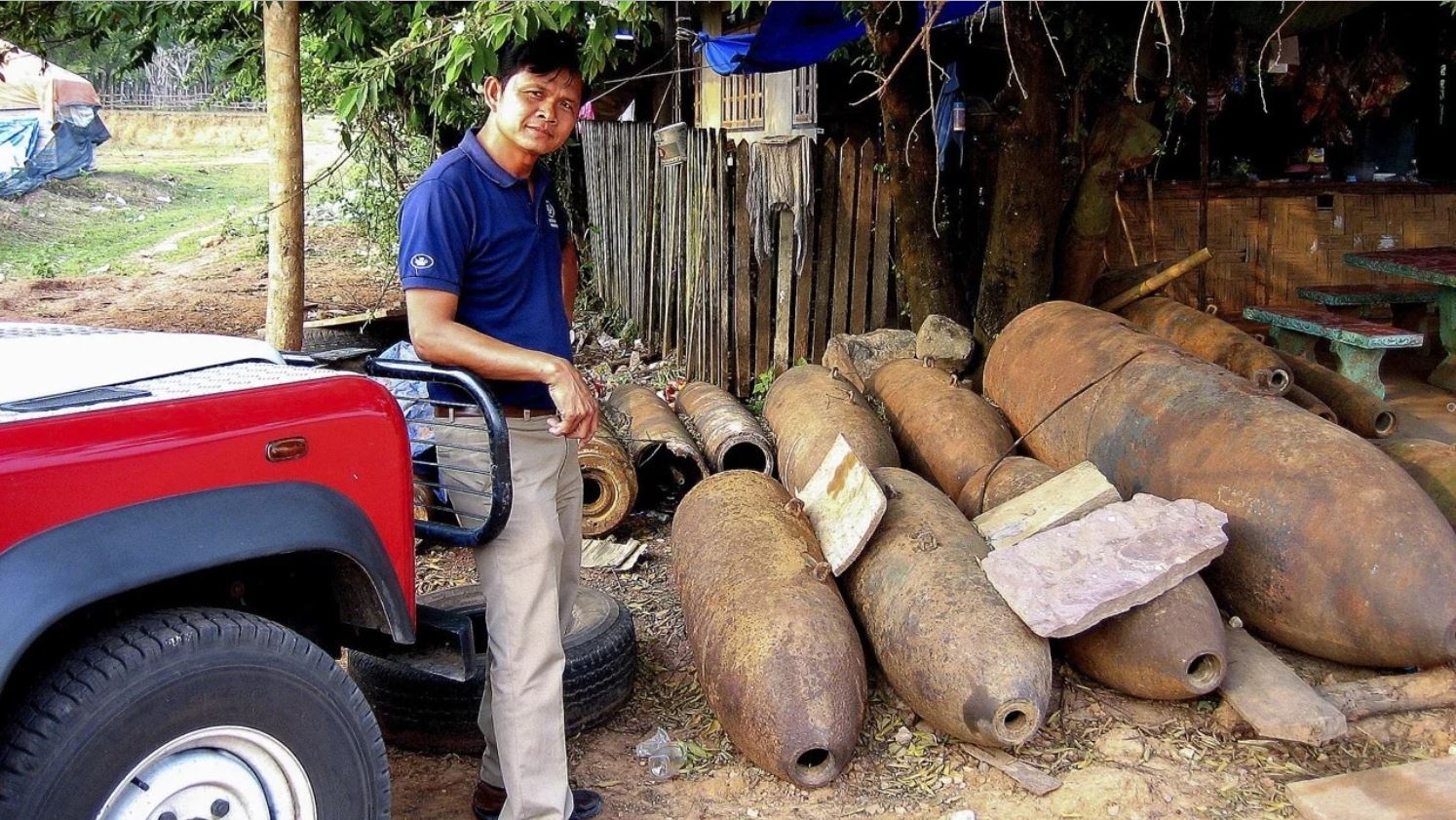 Con 200 nam nua moi co the don het bom My chua no tai Lao hinh anh