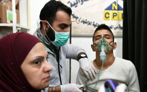 Tan cong hoa hoc tai Syria, 100 nguoi nhap vien hinh anh