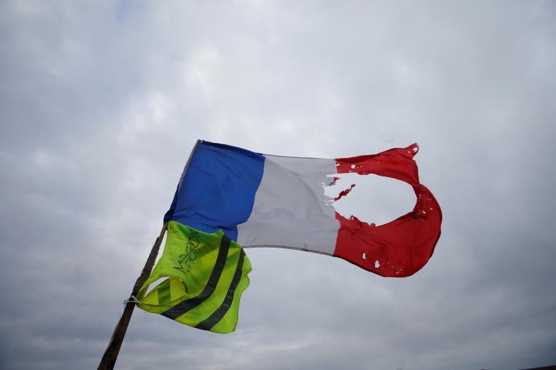 Phap chuan bi cho bieu tinh anh 11