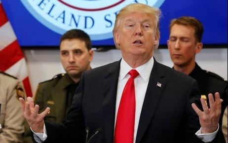 My lat nguoc chinh sach, nguoi Viet lai doi mat nguy co bi truc xuat hinh anh