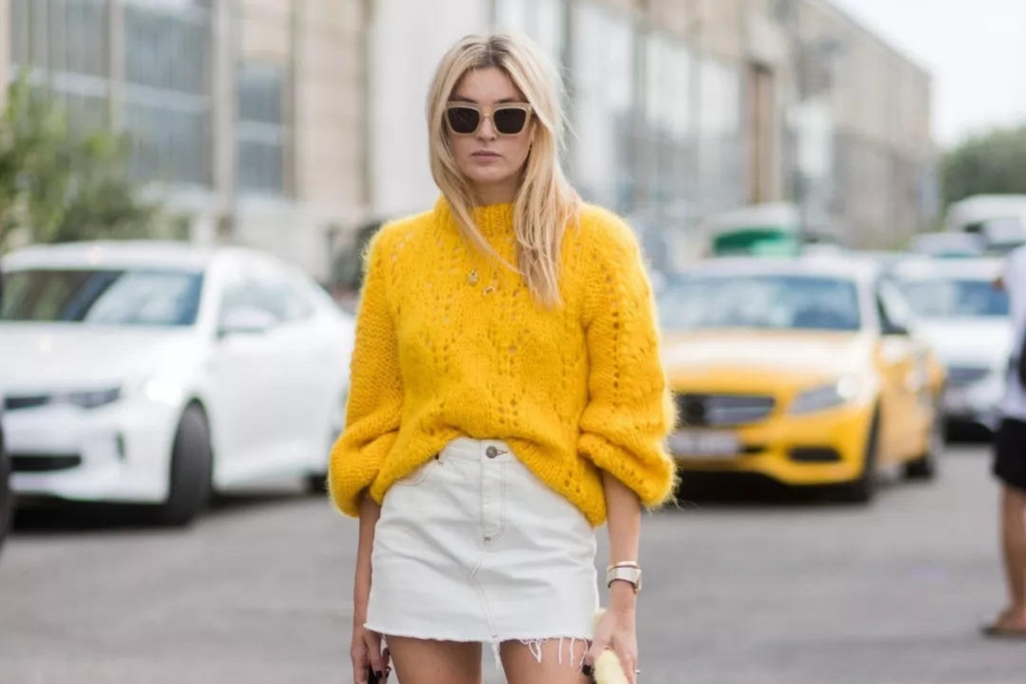 Hoc cach so vin vat ao sanh dieu nhu cac fashionista the gioi hinh anh