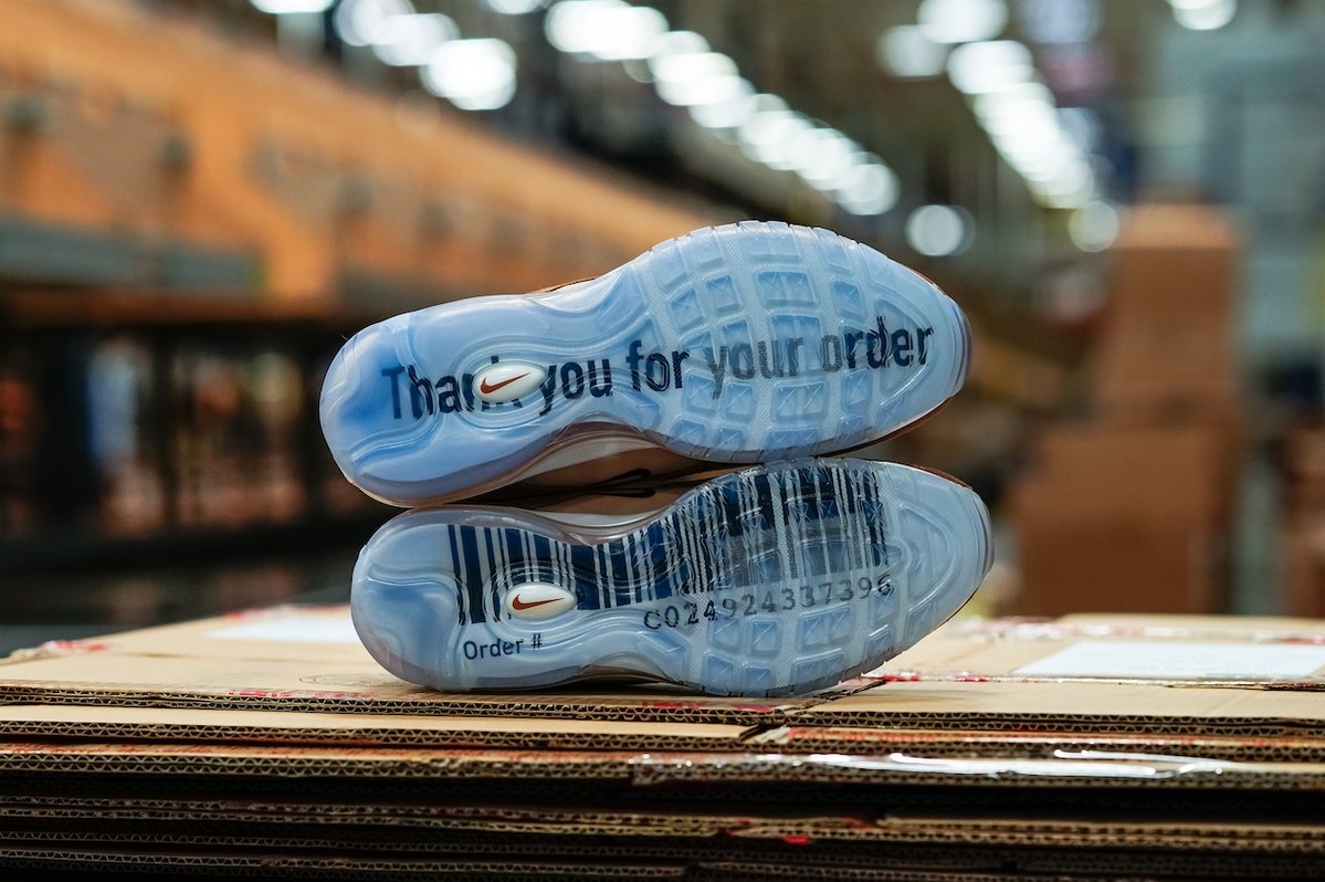 nhung mau sneakers noi bat anh 4