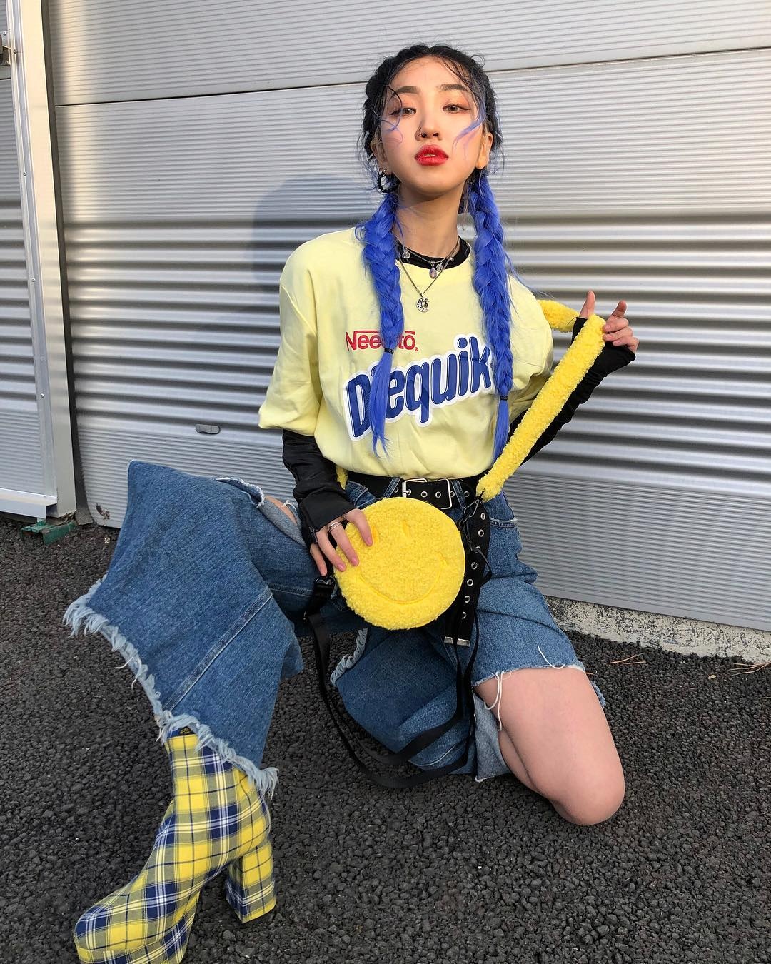 trang phuc tong vang anh 7