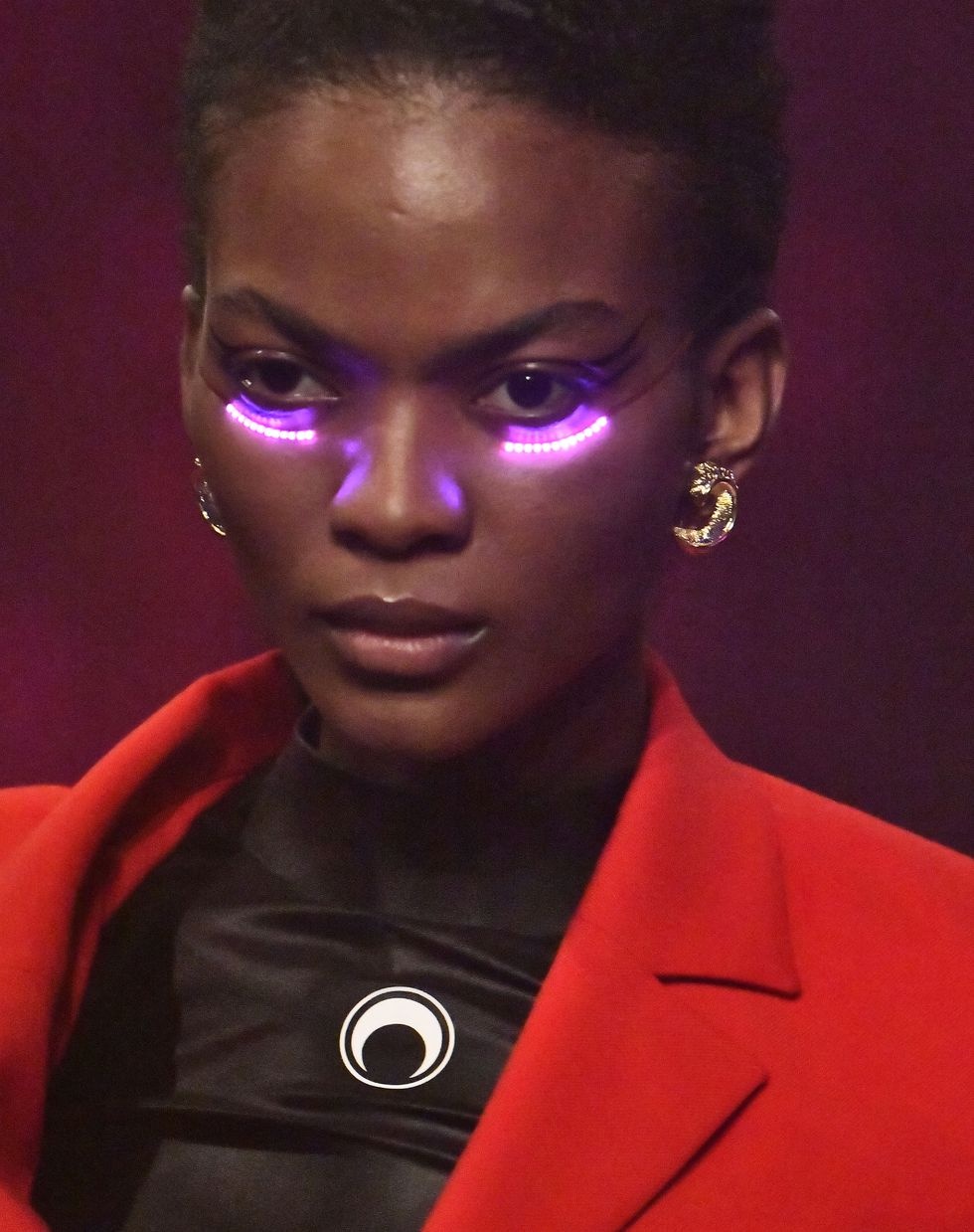 đèn LED gắn mi dưới ảnh 1 den LED gan mi duoi anh 1