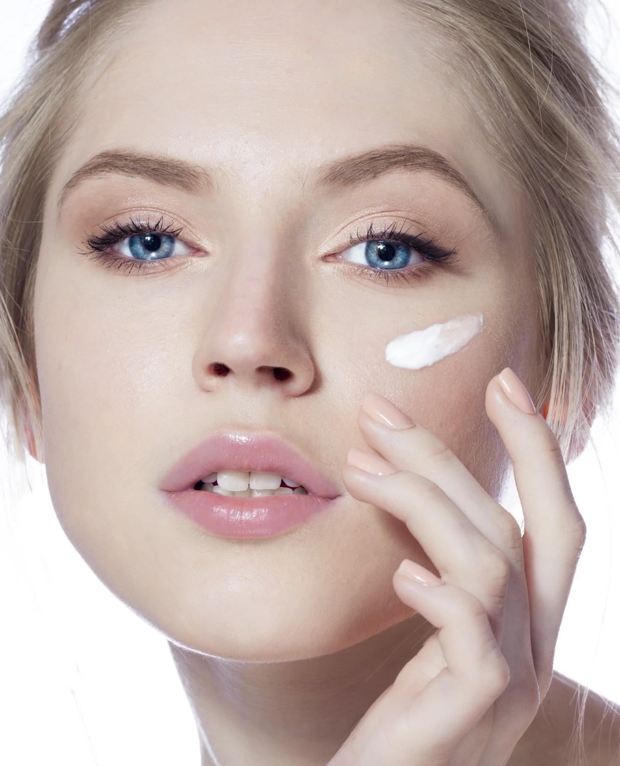 cham soc lan da kho anh 4