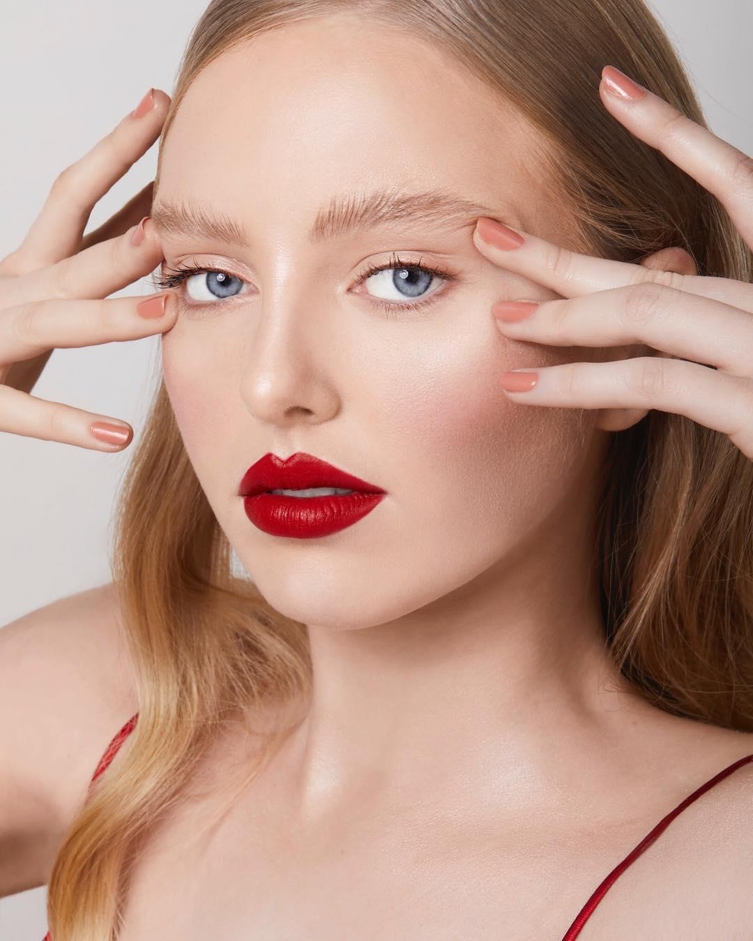 phong cach trang diem anh 7