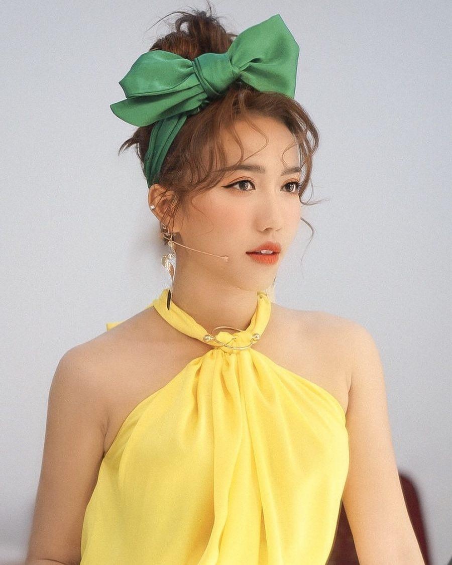 Phong cach thoi trang Dieu Nhi anh 7