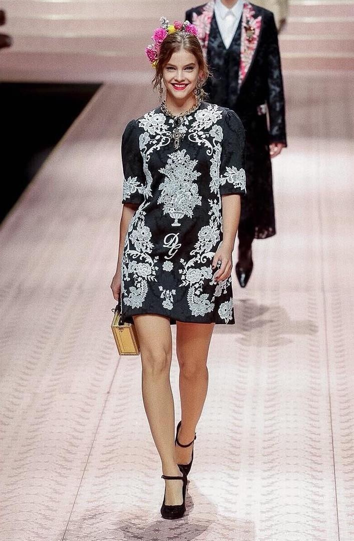 thien than Barbara Palvin anh 6