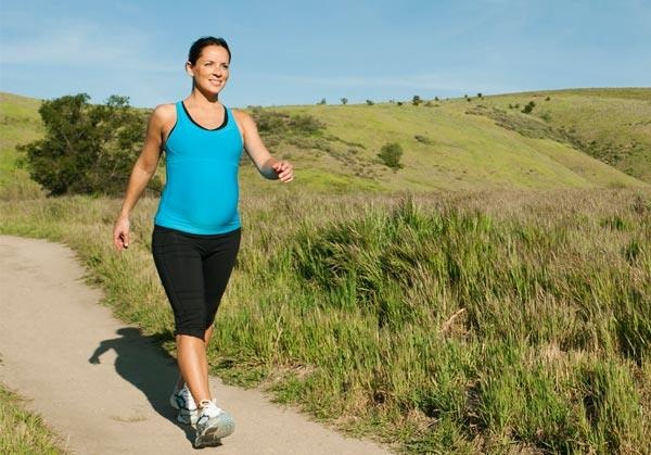 mẹ bầu tập thể dục ảnh 3 me bau tap the duc anh 3