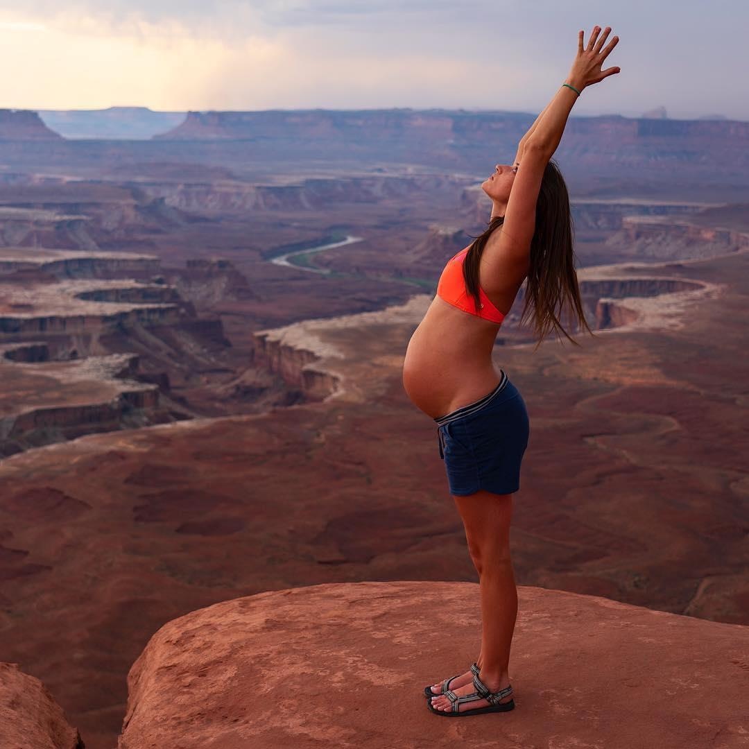 mẹ bầu tập thể dục ảnh 1 me bau tap the duc anh 1