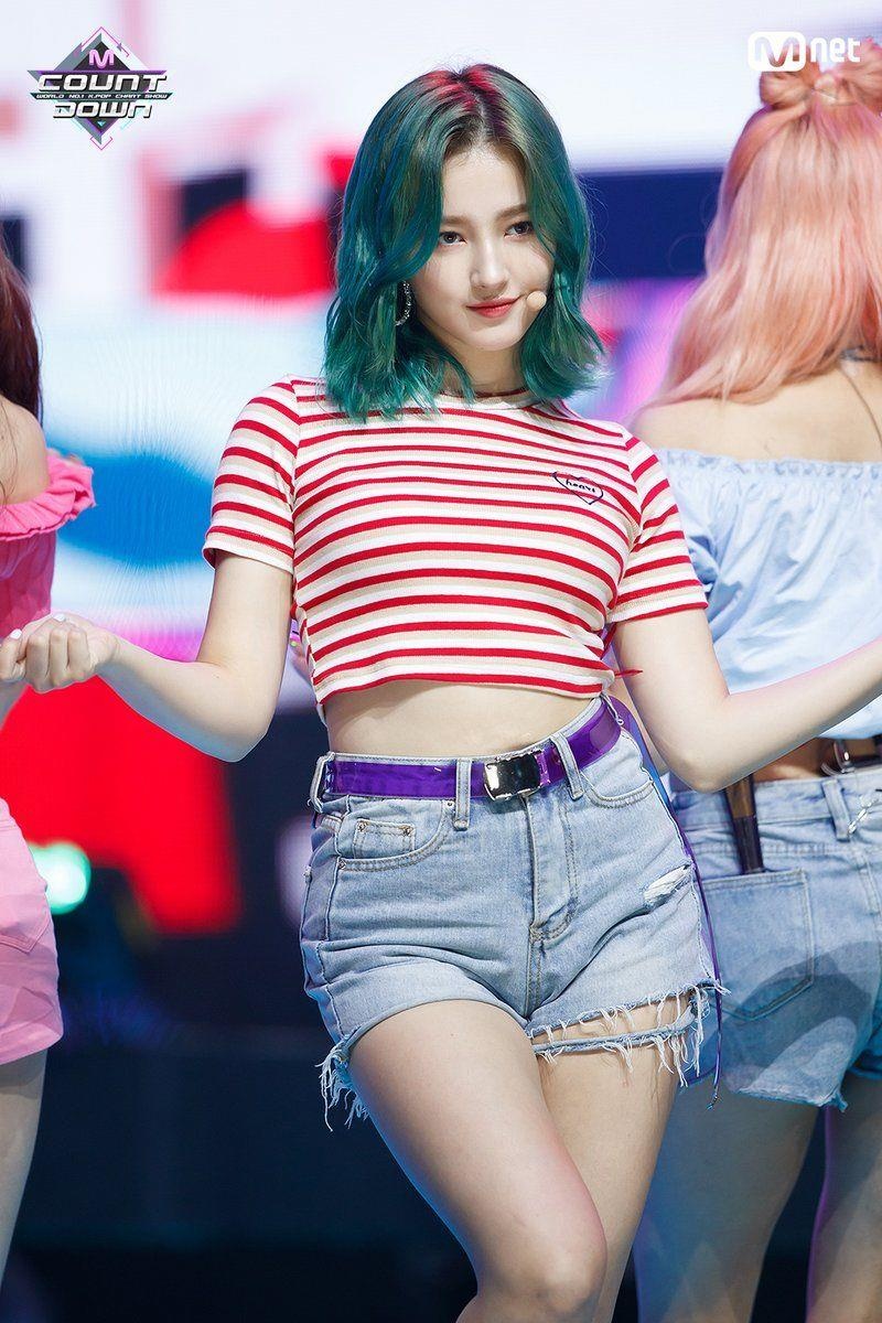 momoland tro lai anh 4