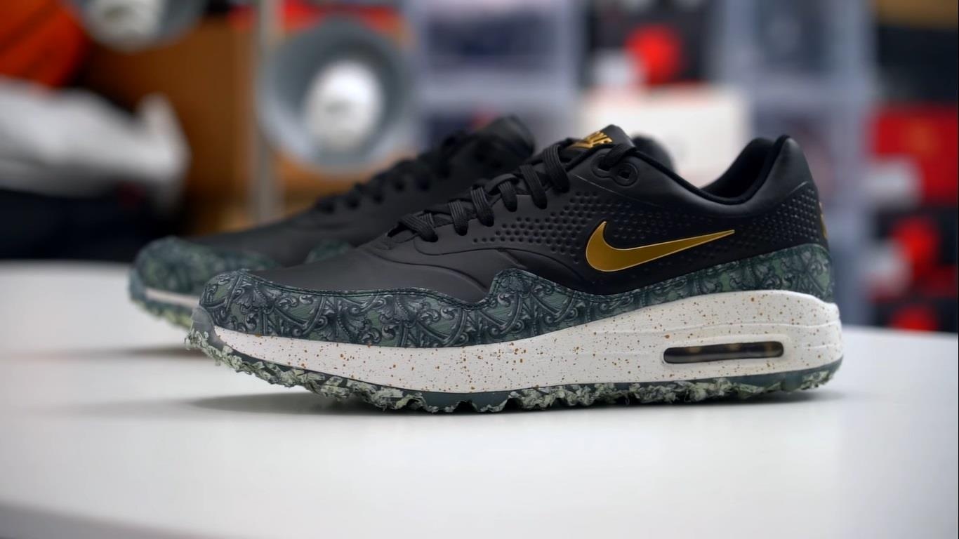 hop dung sneakers anh 4