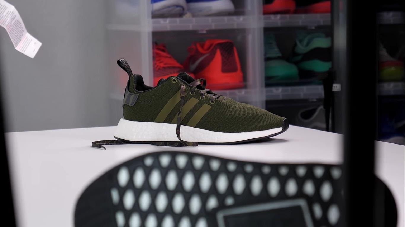 hop dung sneakers anh 15