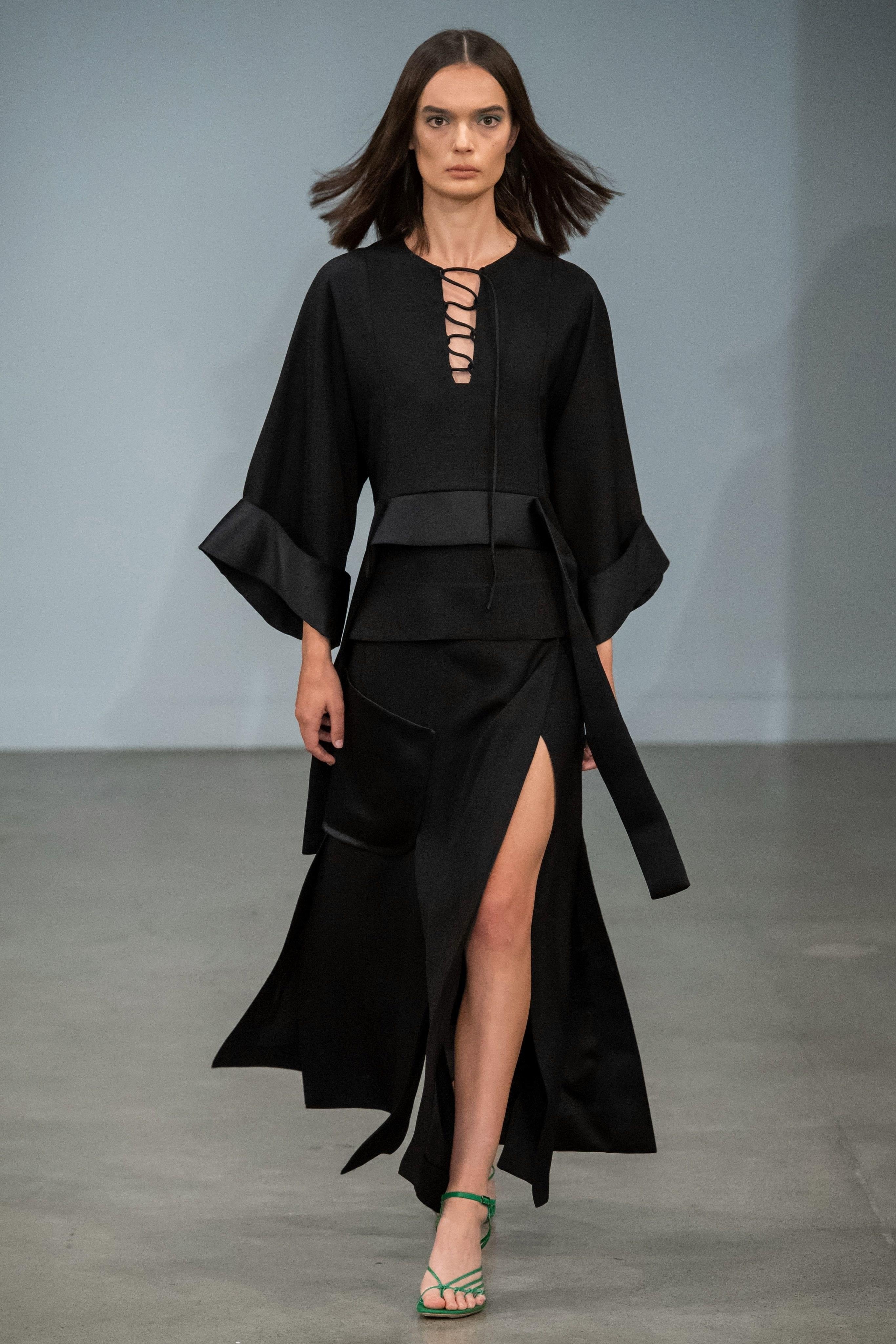 Xu huong thoi trang tren san 2020 anh 8