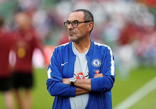 HLV Sarri se tru duoc bao lau o Chelsea? hinh anh