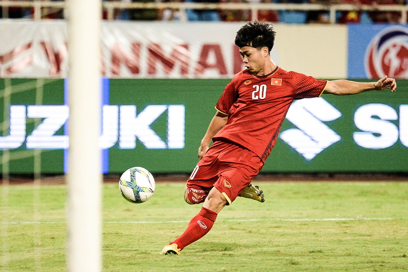 Tinh huong Quang Hai kien tao, Cong Phuong ghi ban hinh anh