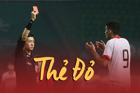 Pha bong tho bao cua cau thu Bahrain khien Van Thanh tap tenh roi san hinh anh