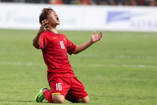 Pha da phat dep mat cua Minh Vuong vao luoi Olympic Han Quoc hinh anh