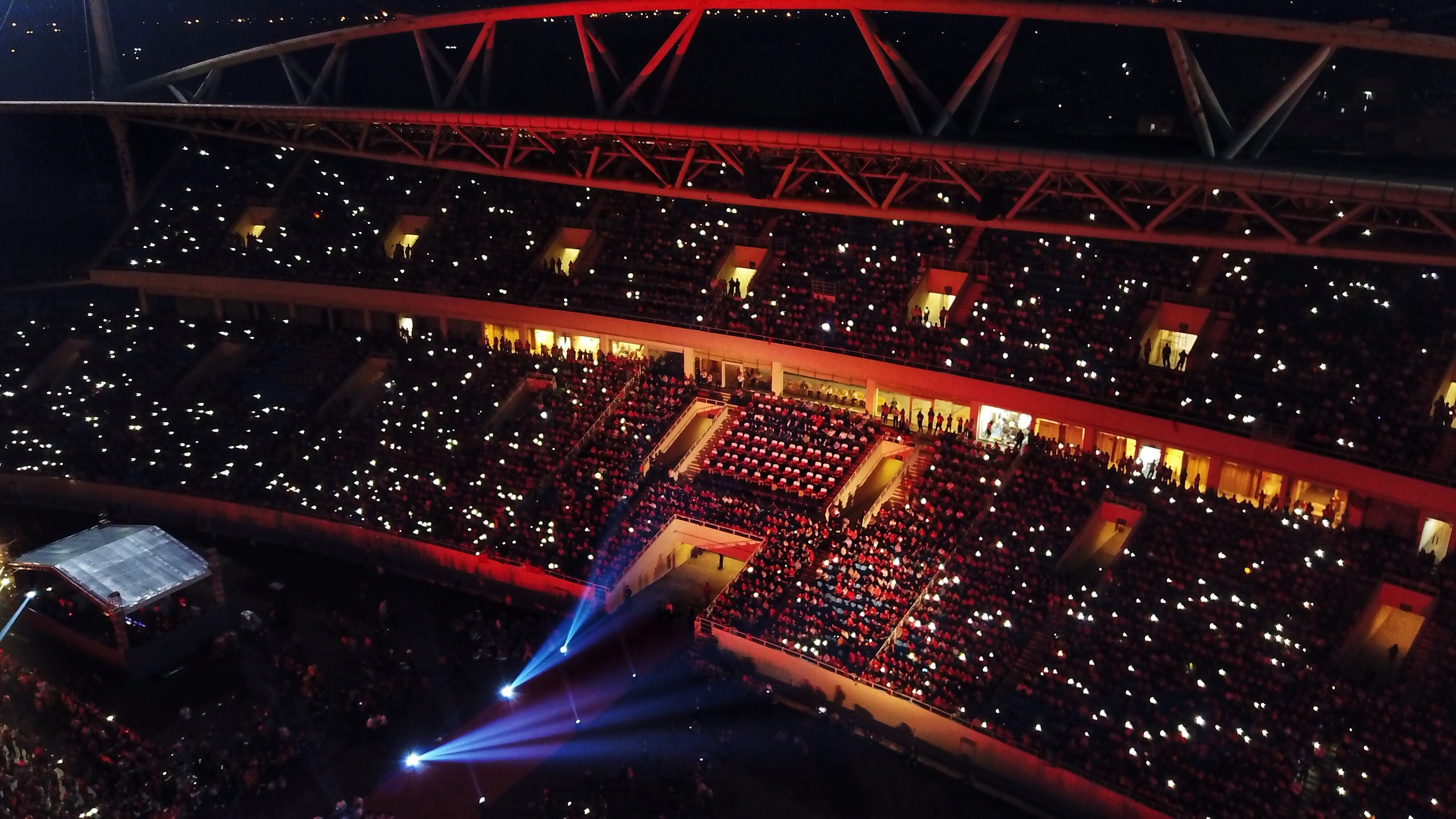 'Rung den flash' chao don Doan the thao Viet Nam tai My Dinh hinh anh