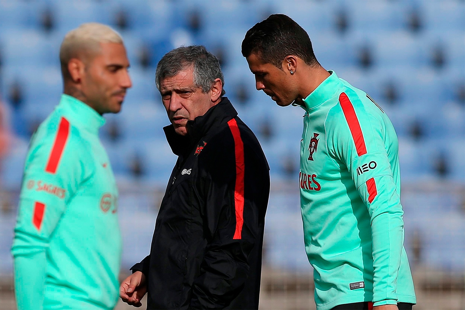 HLV DT Bo Dao Nha giai thich ly do khong trieu tap Ronaldo hinh anh