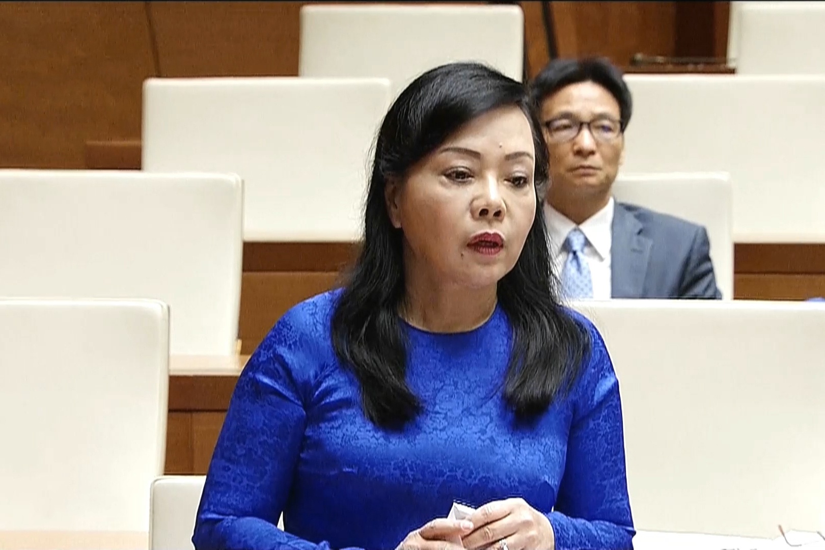 Bo truong Kim Tien dua ra 'kieng ba chan' giai phap cho Y te hinh anh