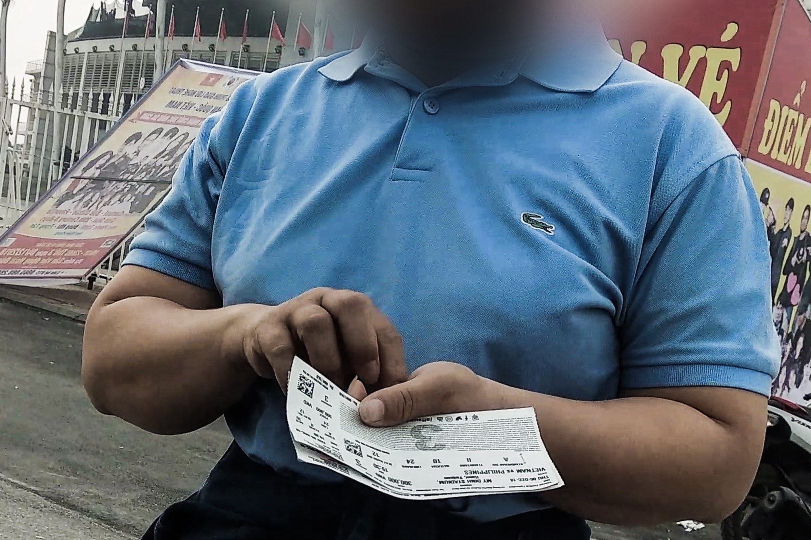 Phe ve chi 3 trieu dong cho moi cap ve ban ket luot ve AFF Cup hinh anh