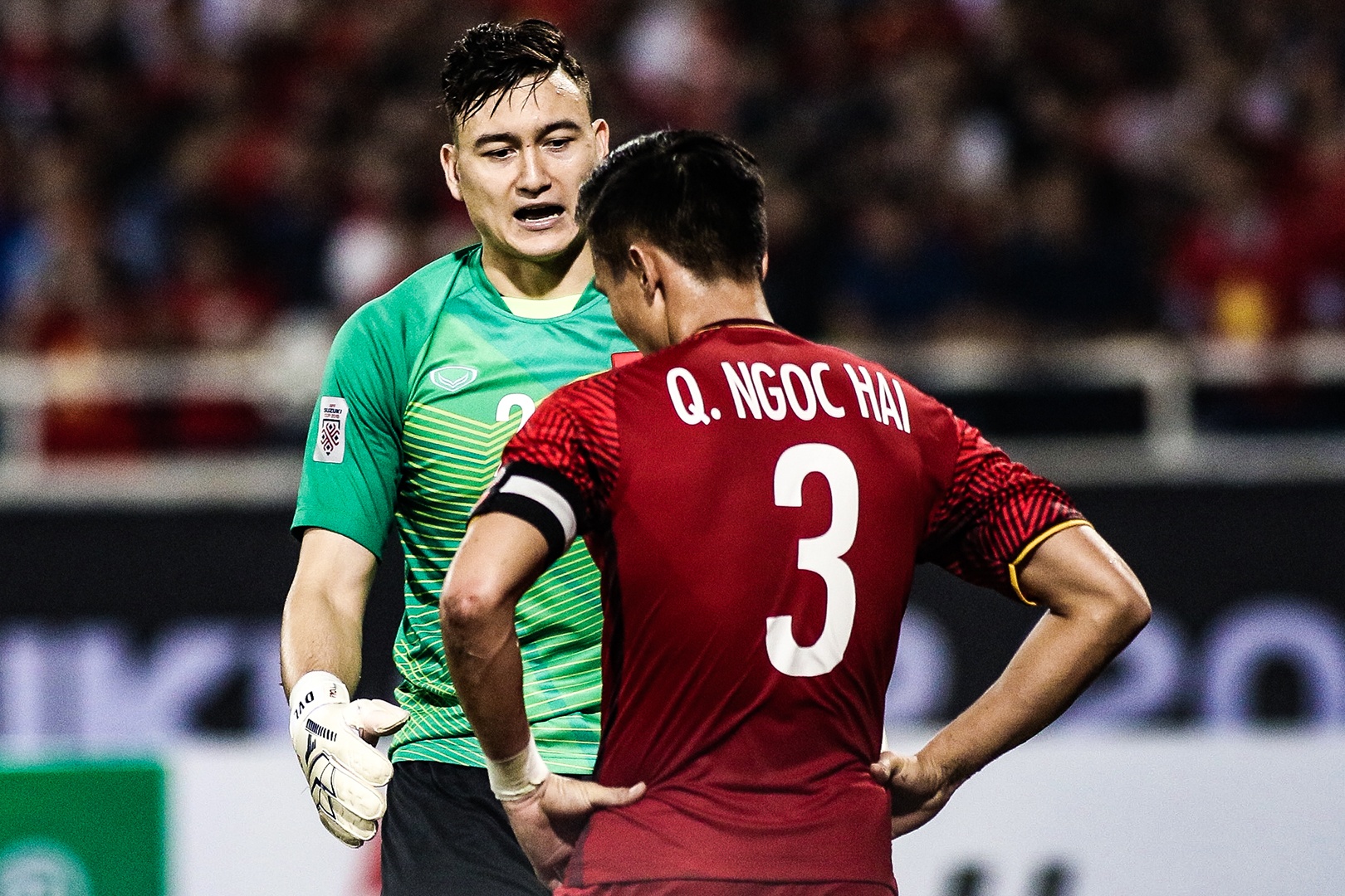 Tinh huong 'loi qua tieng lai' giua Dang Van Lam va Que Ngoc Hai hinh anh