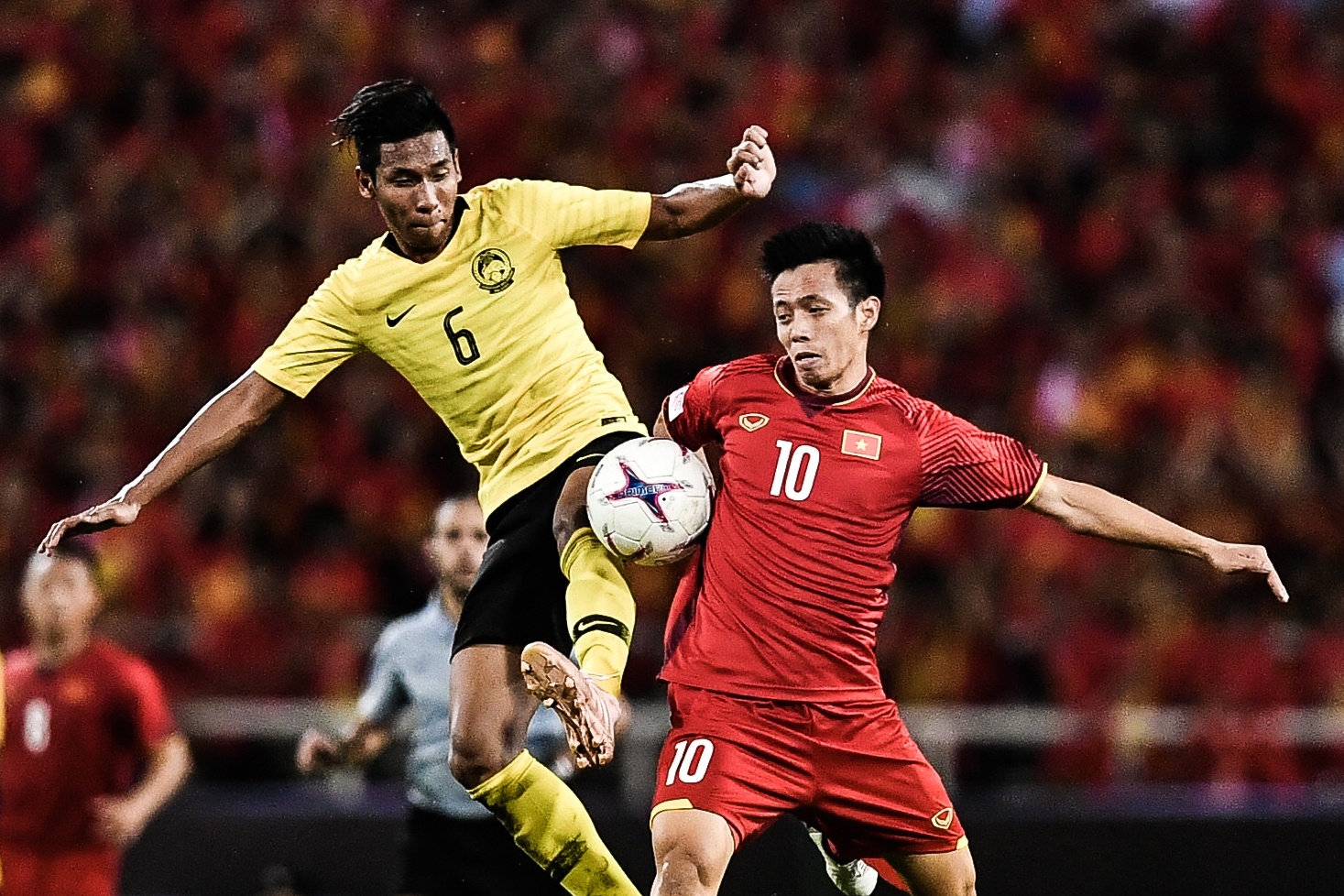 Tuyen Viet Nam ap dao Malaysia trong 5 lan doi dau gan nhat hinh anh