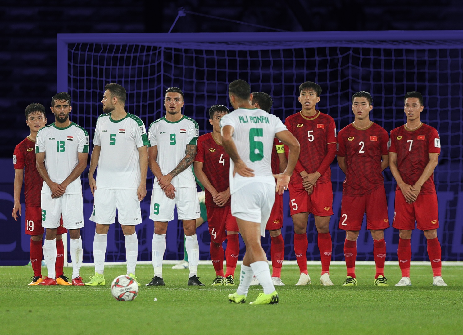 Nhung pha da phat dep mat luot tran dau vong bang Asian Cup 2019 hinh anh