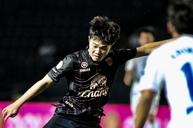 Highlights Buriram United 2-2 Chonburi hinh anh