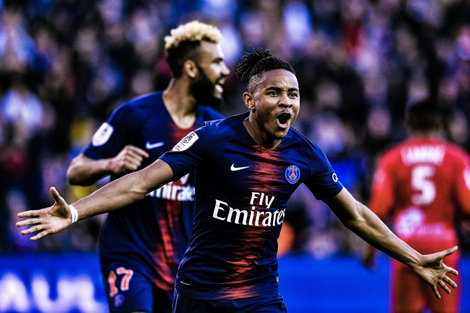 Sao tre PSG lot danh sach ghi ban thang dep o vong 26 Ligue 1 hinh anh