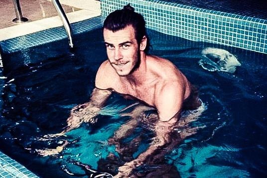 Can canh sao Real tap phuc hoi voi be boi hien dai hinh anh