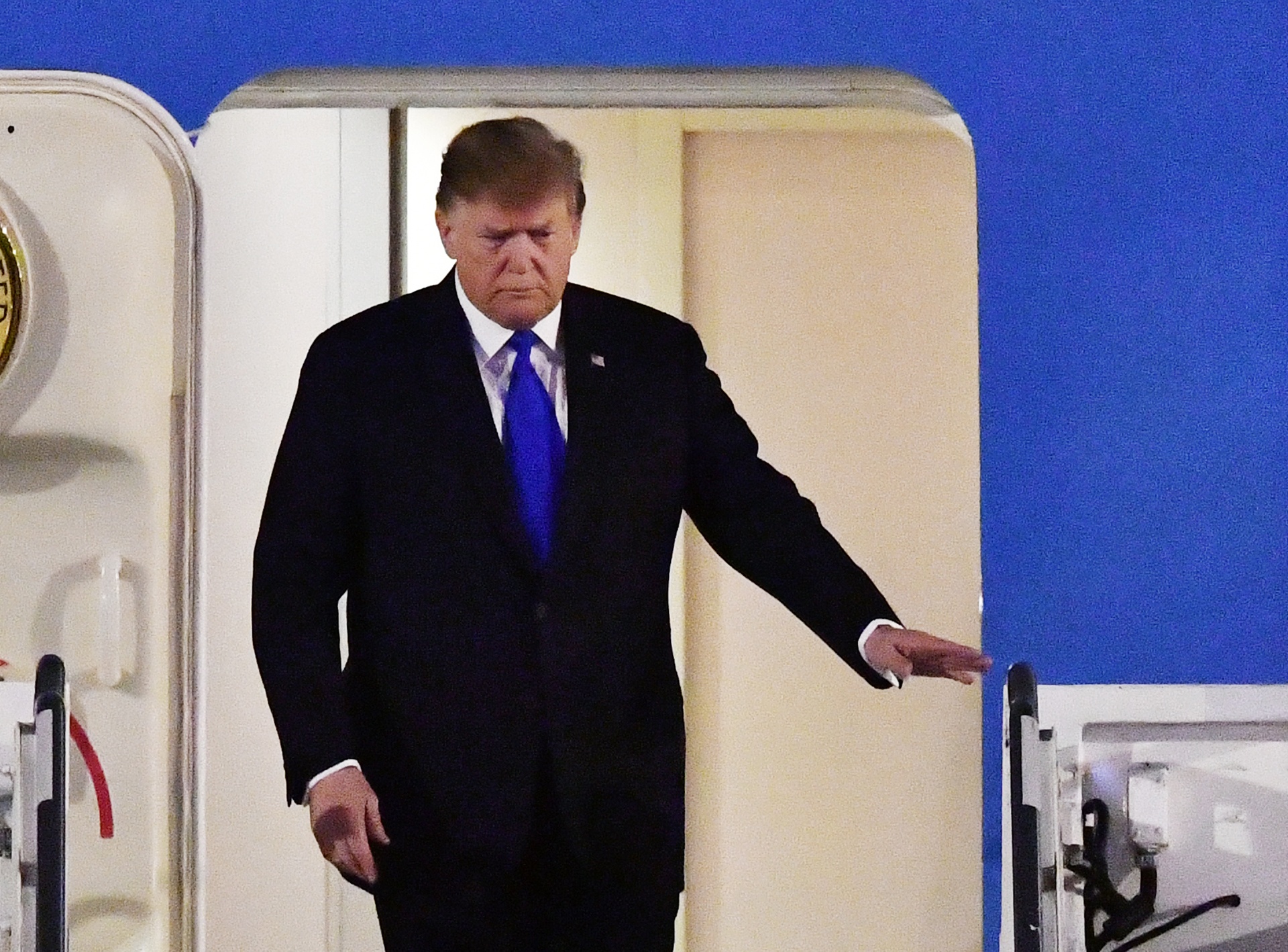 Canh don Tong thong Donald Trump toi Viet Nam hinh anh