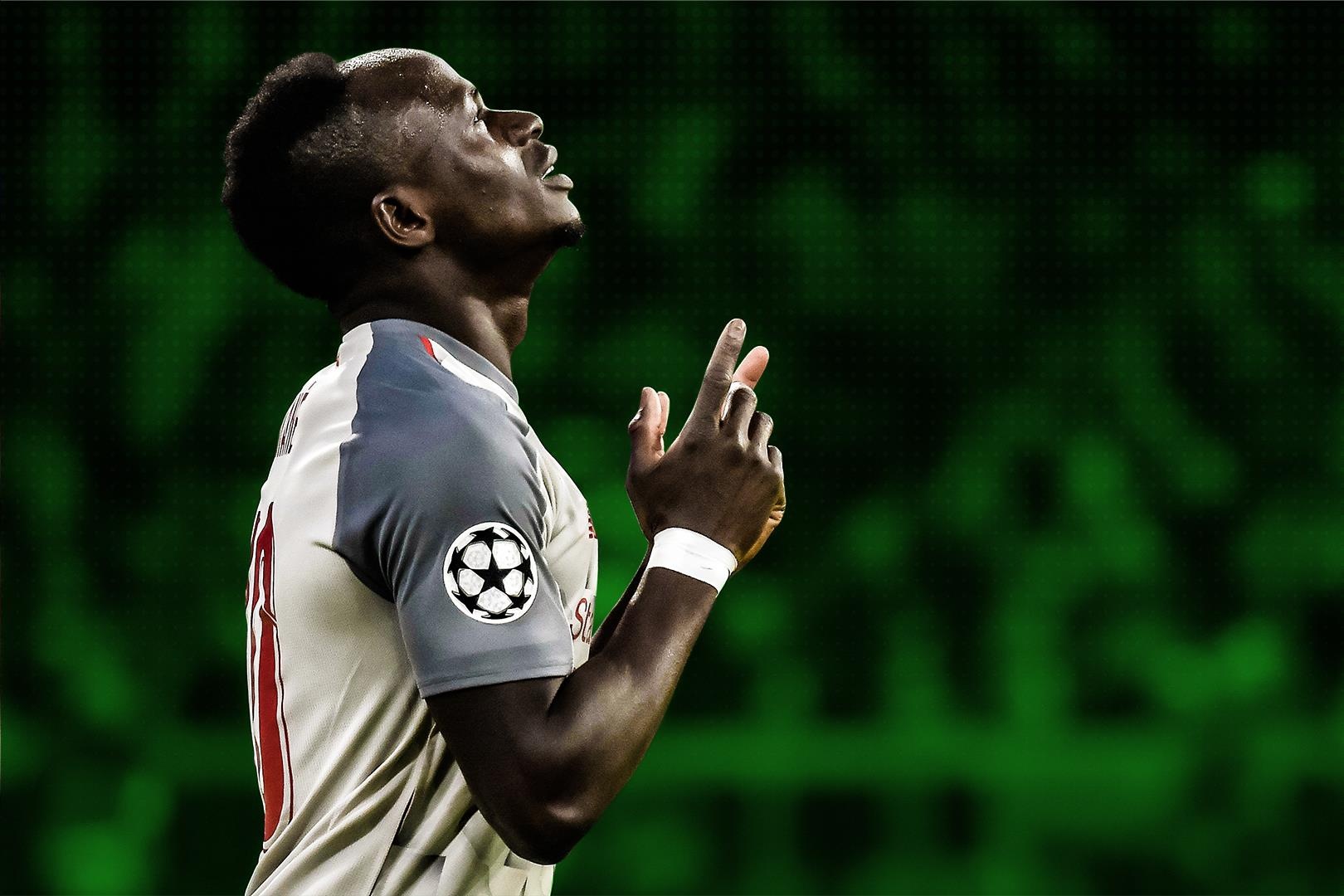 Lap cu dup truoc Bayern, Mane di vao lich su Liverpool hinh anh