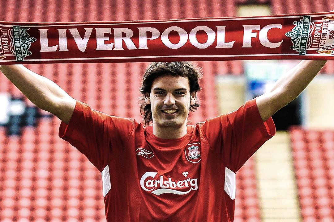 Huyen thoai Real ung ho Barca, nhung danh tinh cam cho Liverpool hinh anh