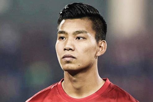 Ban thang dau tien cua Van Thanh sau khi binh phuc chan thuong hinh anh