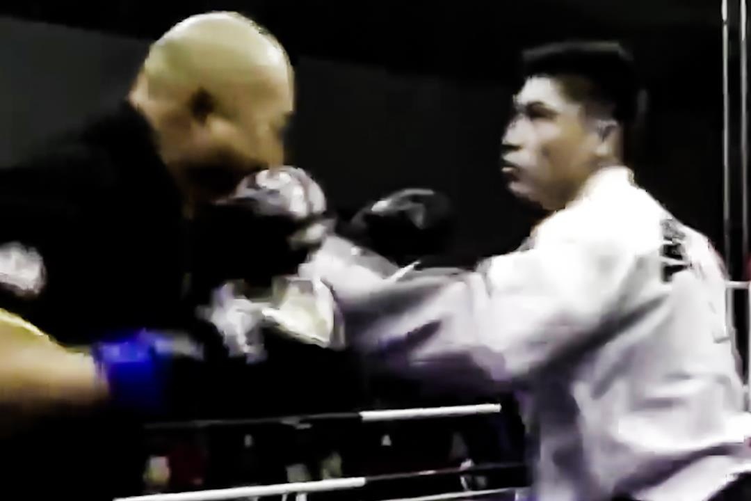 Cao thu Thai cuc quyen bi ha nhuc tren vo dai hinh anh