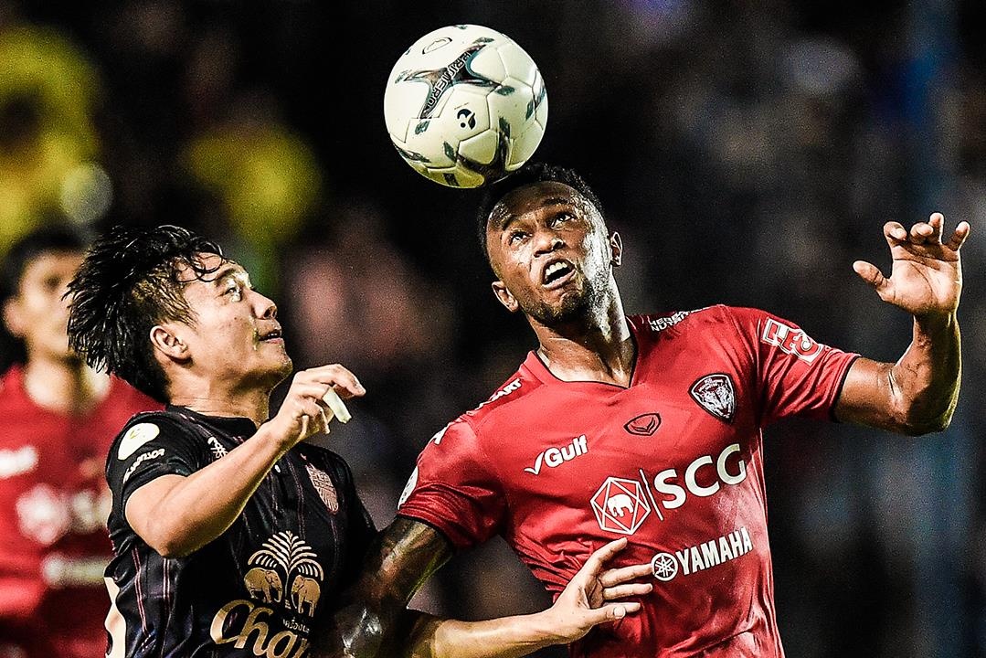 Highlights Thai League: Buriram 1-0 Muangthong hinh anh