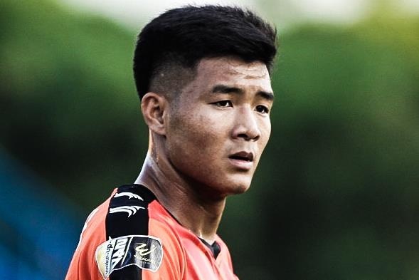 Duc Chinh ghi ban truoc them King's Cup hinh anh