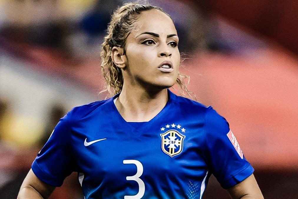 Hau ve da phan luoi khien doi nu Brazil thua dau du dan truoc 2 ban hinh anh